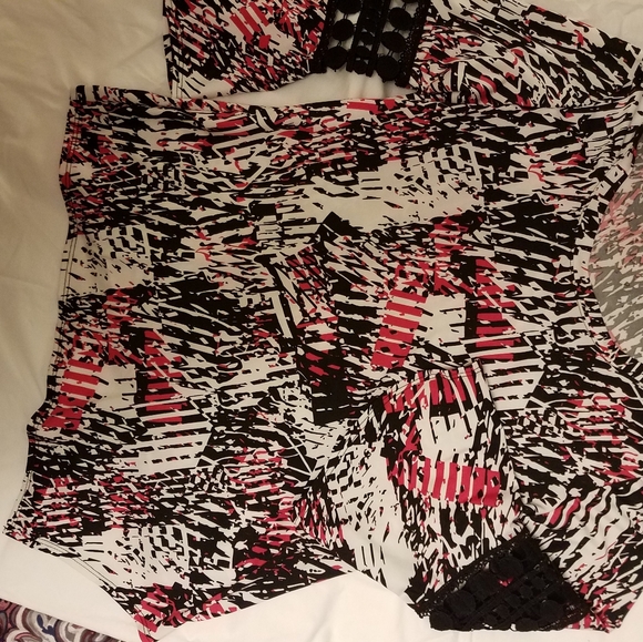 Top - Picture 3 of 6